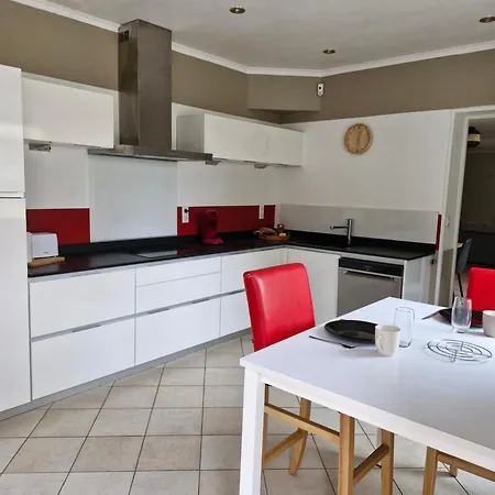 Longere 5 Chambres,proche Gare Tgv Haute Picardie Nyaraló